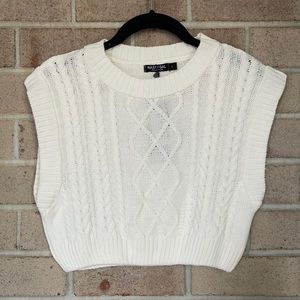 NASTY GAL Cable Knit Cropped Crewneck Sweater